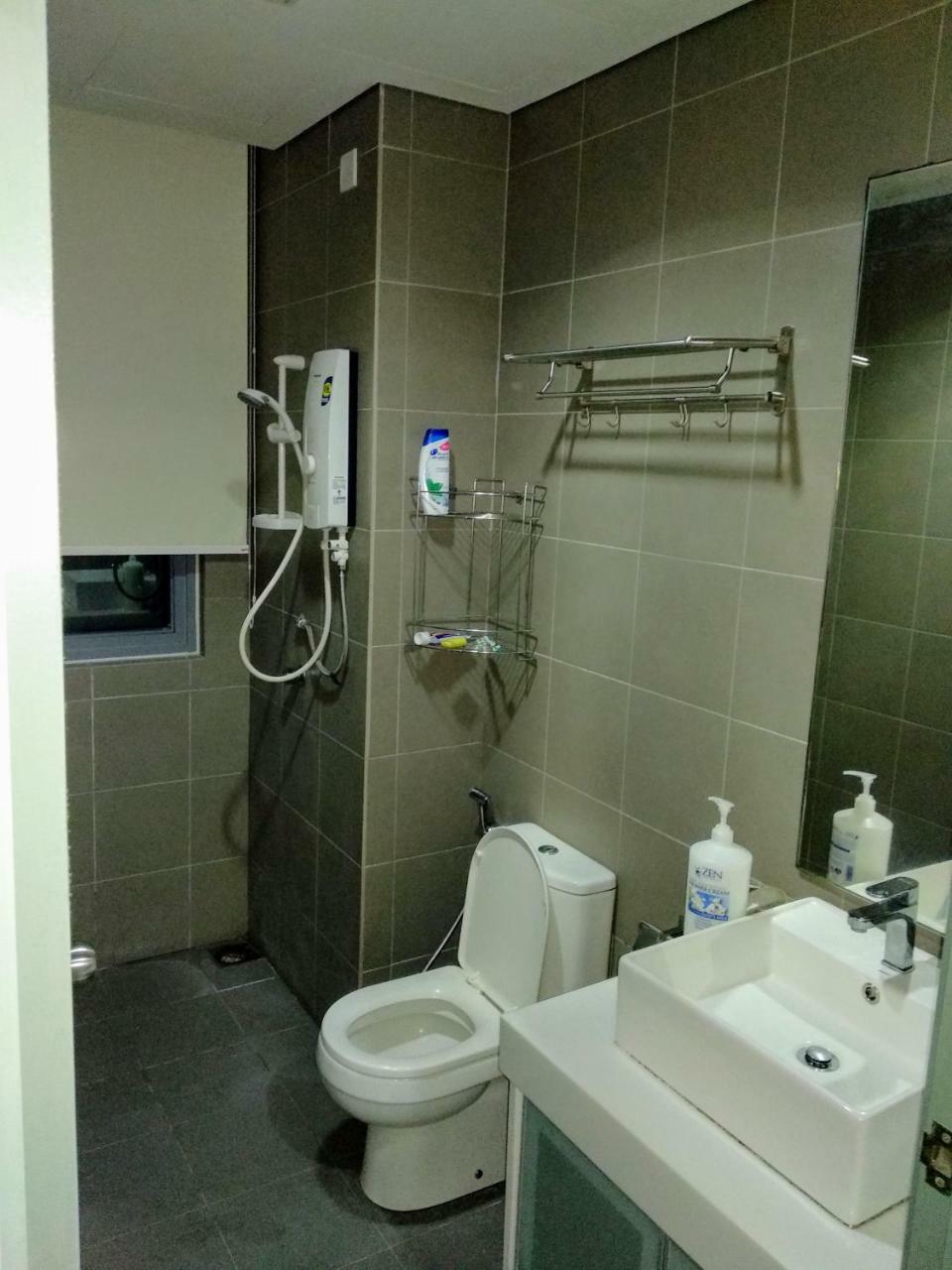 הוסטל קואלה לומפור Twin Towers Dorms מראה חיצוני תמונה